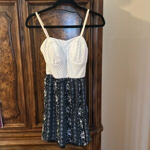 Lily Rose XS Flowered Dress